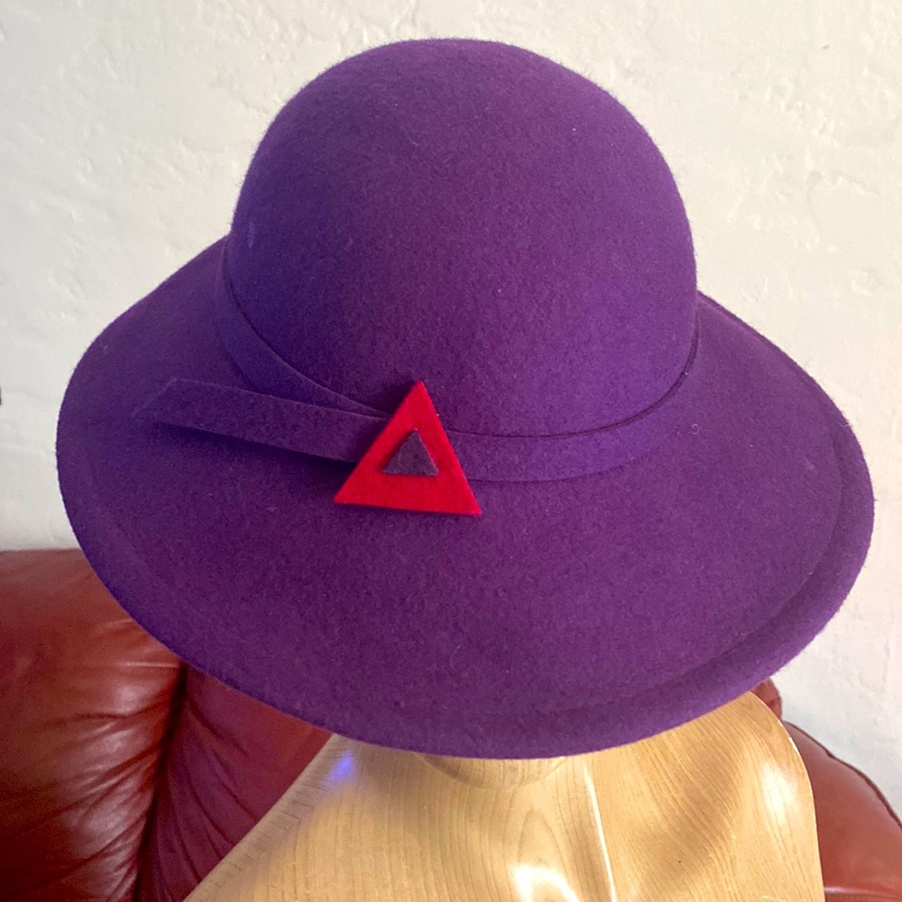 Purple classic style hat